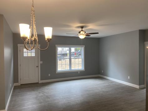 37 W Dartmouth Street Auburn ME 04210