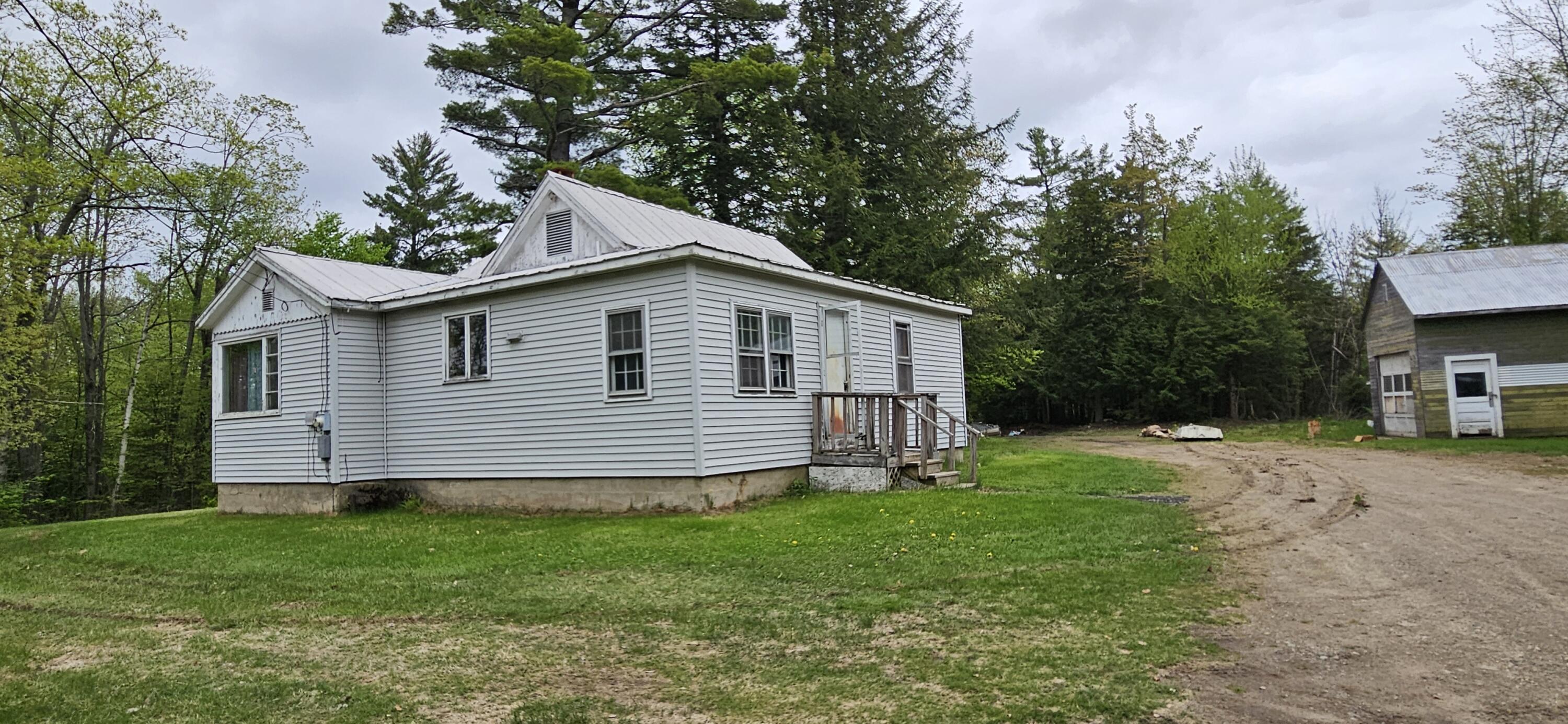 376 Backkingdom Road Mexico ME 04257