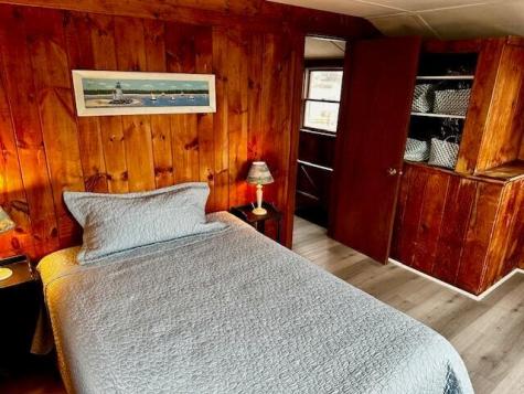 2 White Sands Lane Scarborough ME 04074