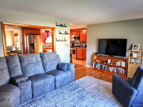 32 Lawn Avenue Gorham ME 04038