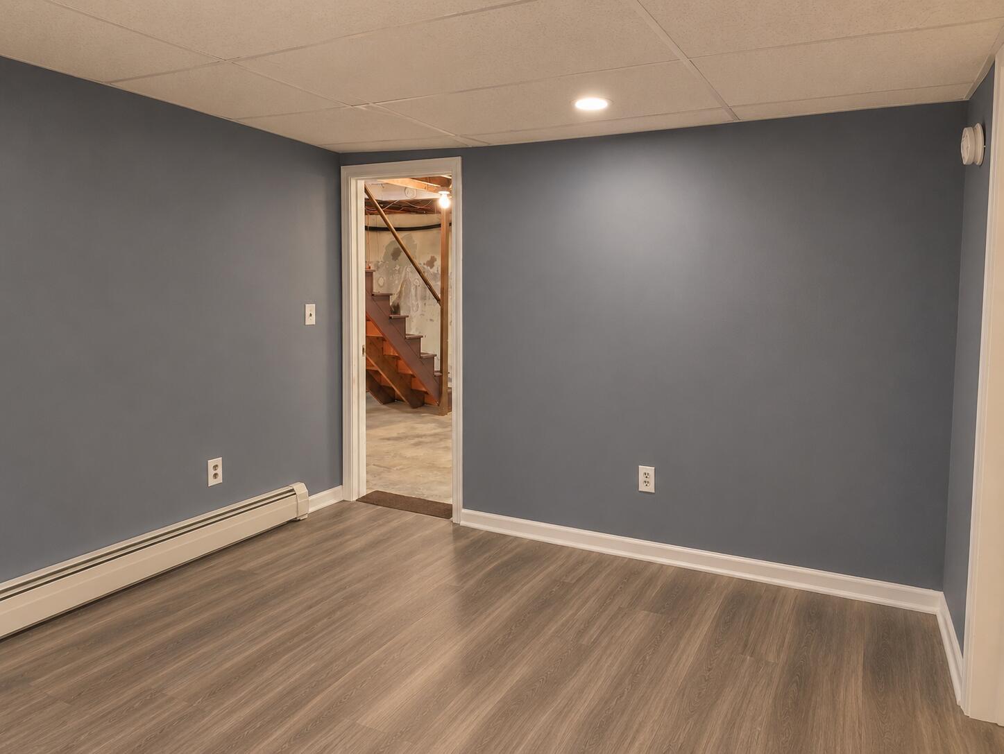 32 Lawn Avenue Gorham ME 04038