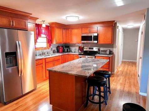 32 Lawn Avenue Gorham ME 04038