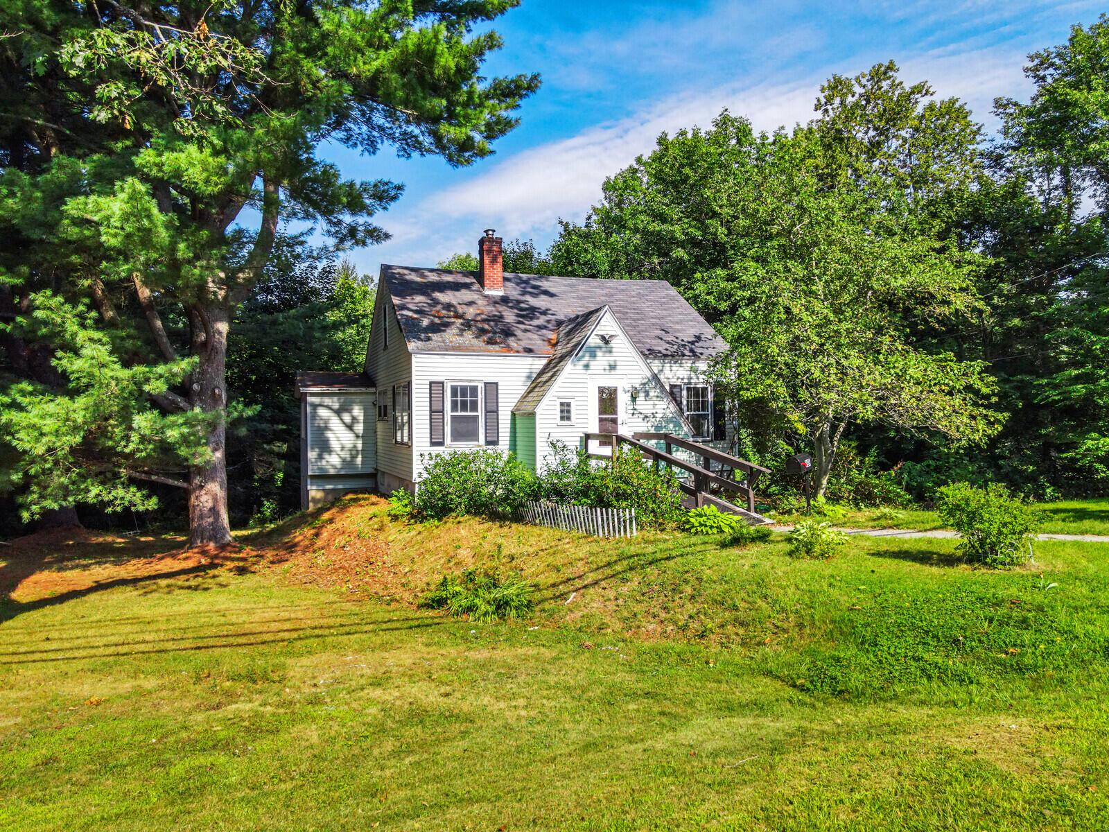 496 Riverside Drive Augusta Maine Real Estate Listing MLS 1540907