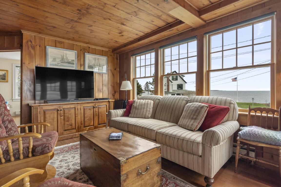 135 Shore Road Boothbay ME 04544