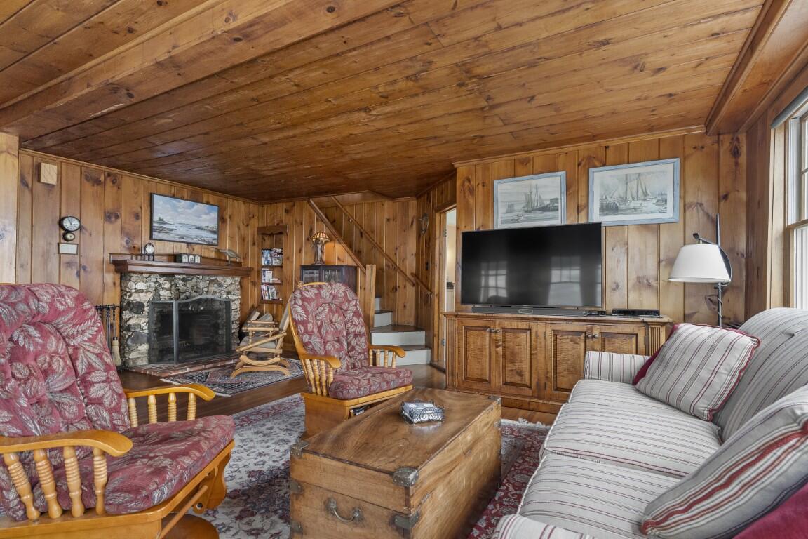 135 Shore Road Boothbay ME 04544