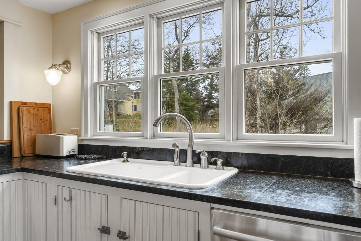 135 Shore Road Boothbay ME 04544
