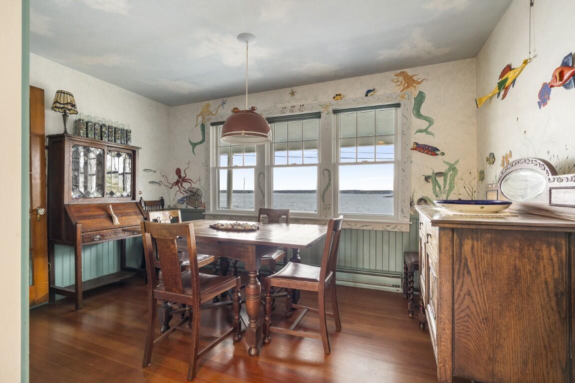 135 Shore Road Boothbay ME 04544