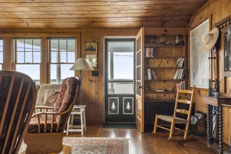 135 Shore Road Boothbay ME 04544