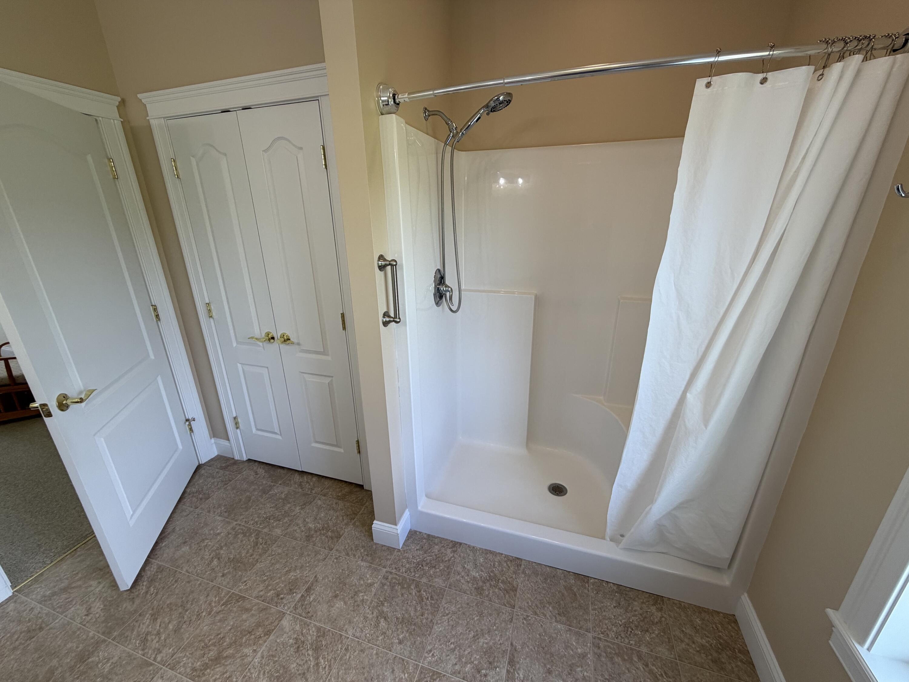 207 Corinth Road Hudson ME 04449