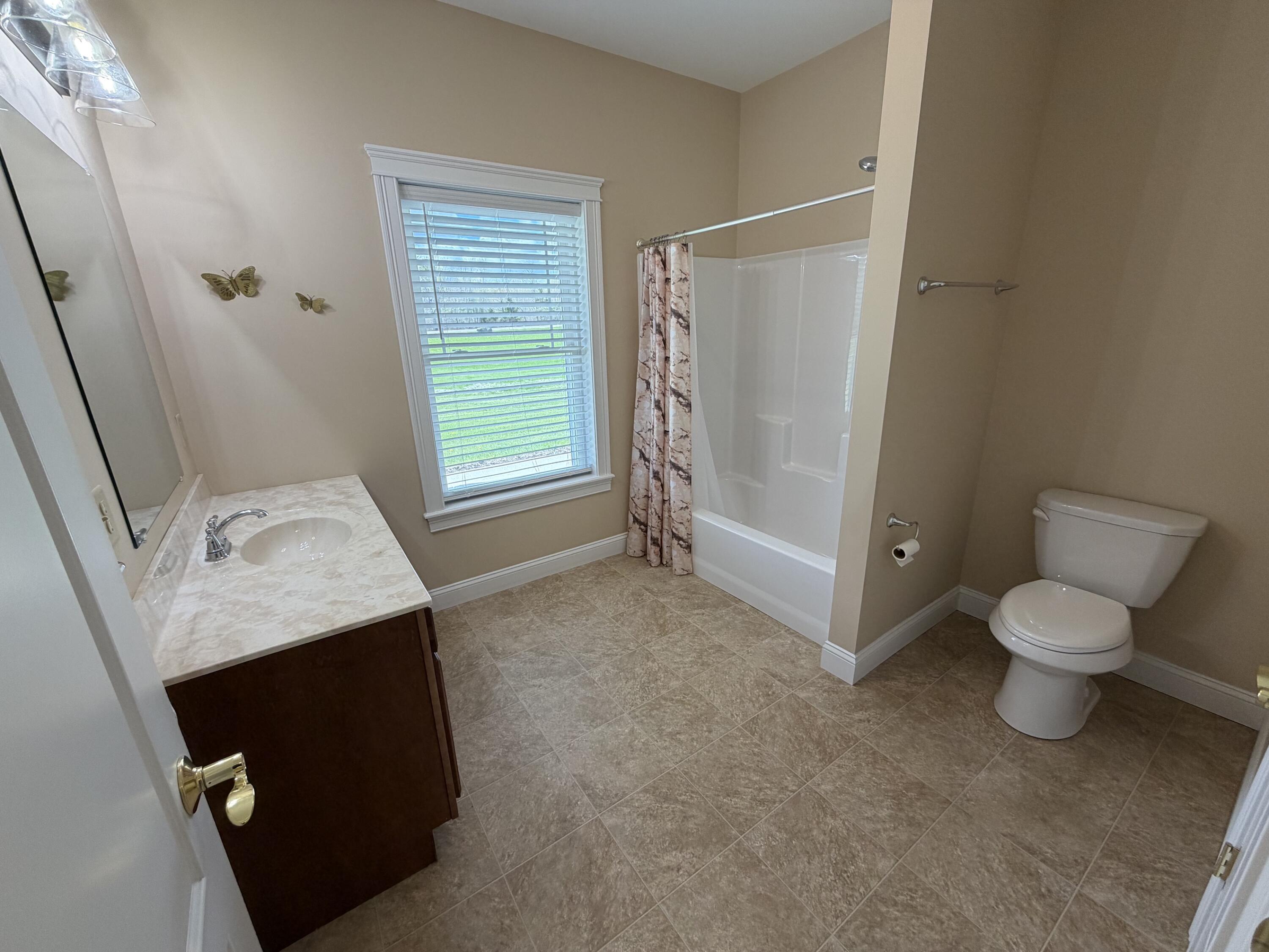 207 Corinth Road Hudson ME 04449
