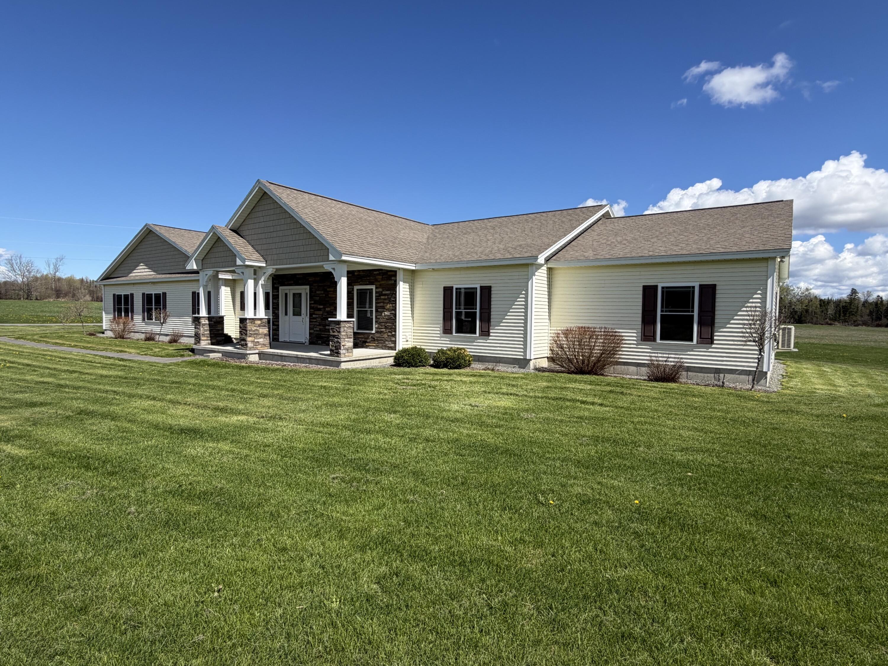 207 Corinth Road Hudson ME 04449