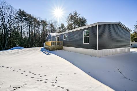 19 Woodlawn Circle Randolph ME 04346