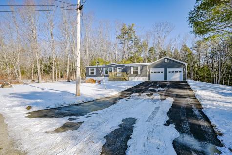 19 Woodlawn Circle Randolph ME 04346