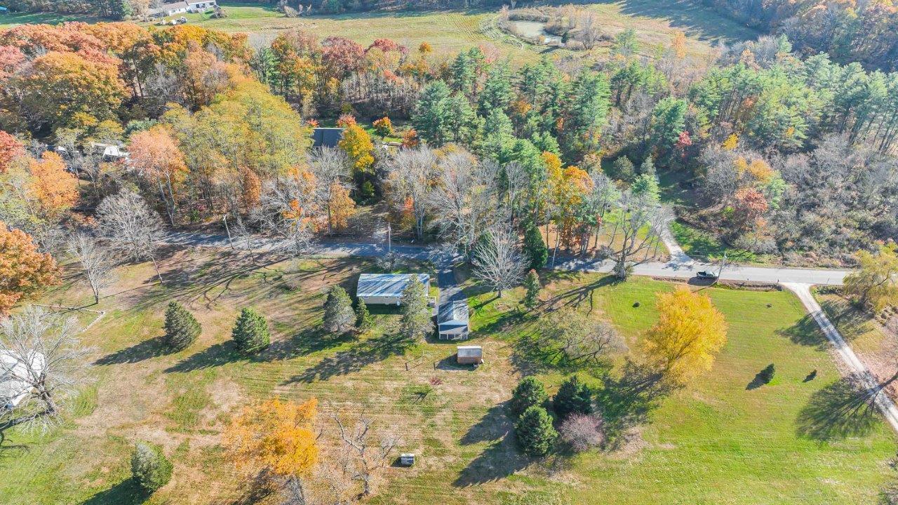 36 Governor Hill Road Eliot ME 03903