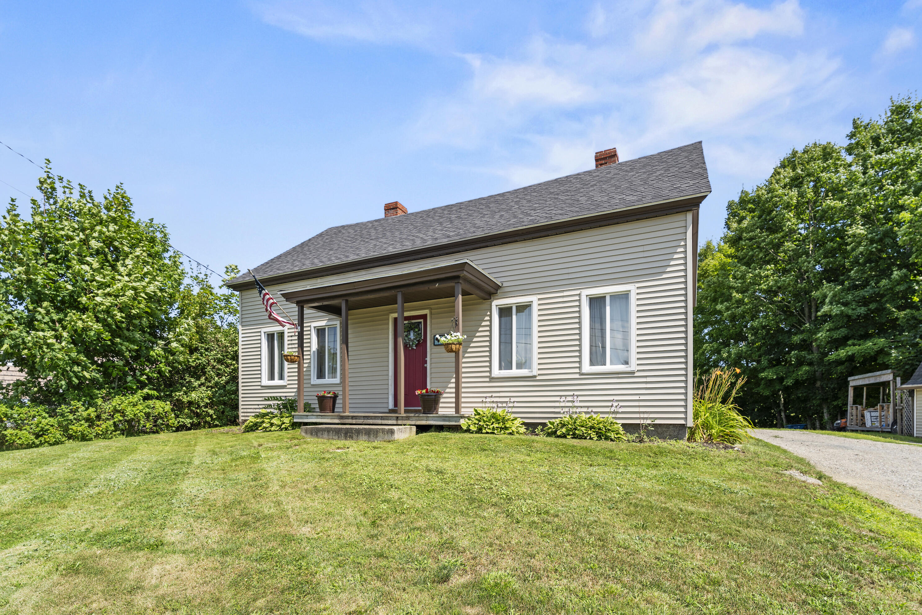 584 River Road Orrington ME 04474