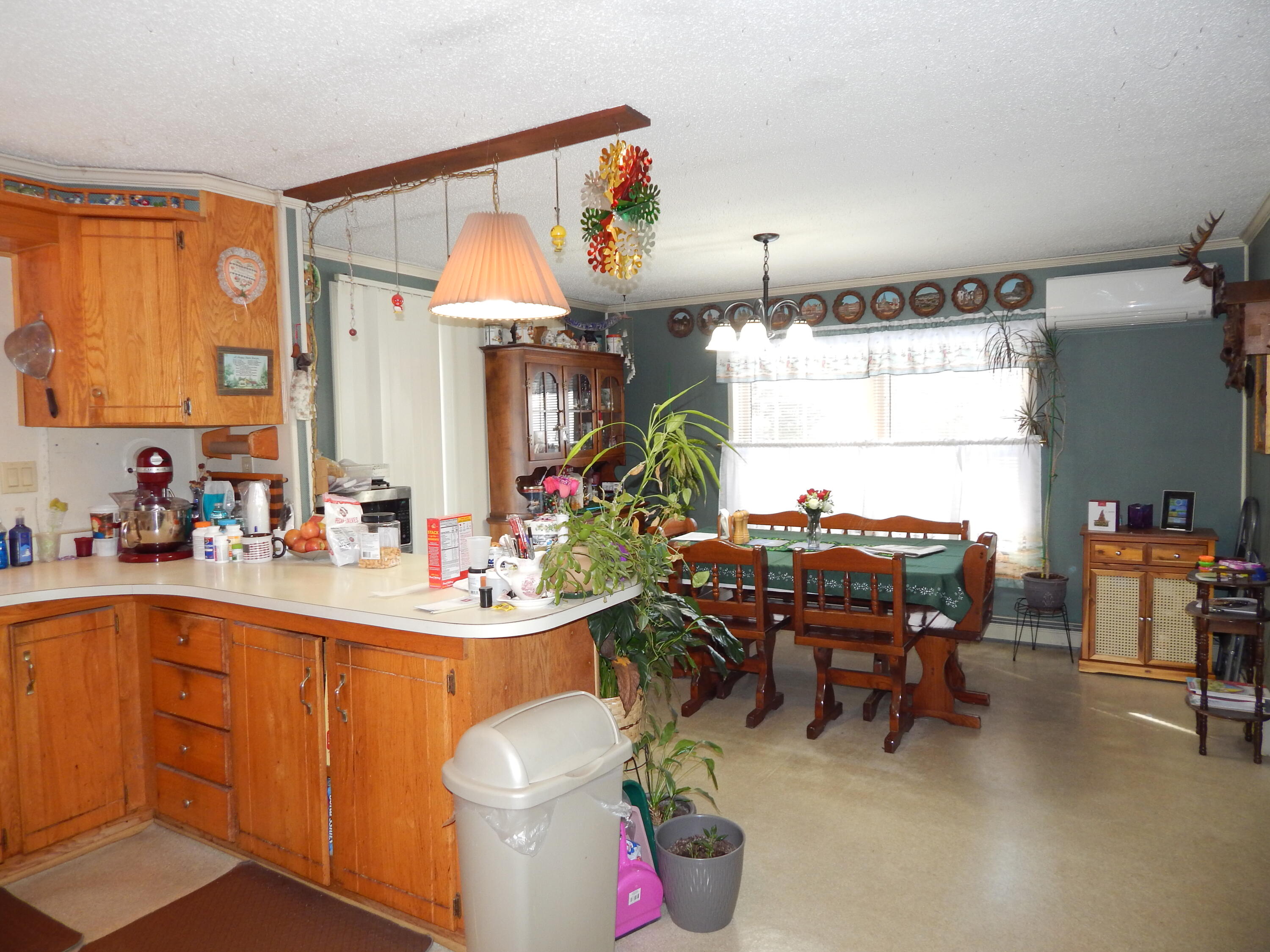 30 Farm View Lane Paris ME 04281