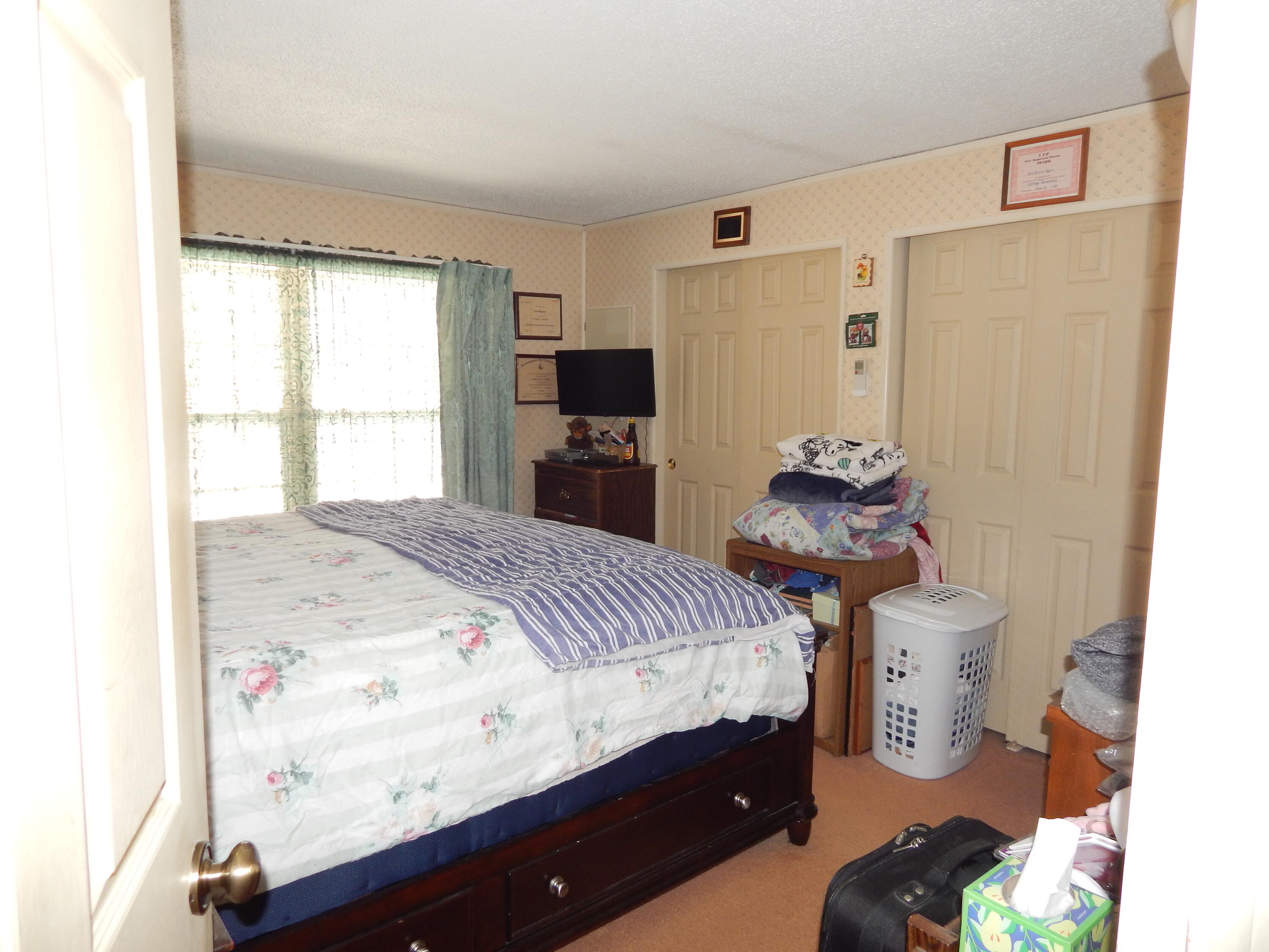 30 Farm View Lane Paris ME 04281