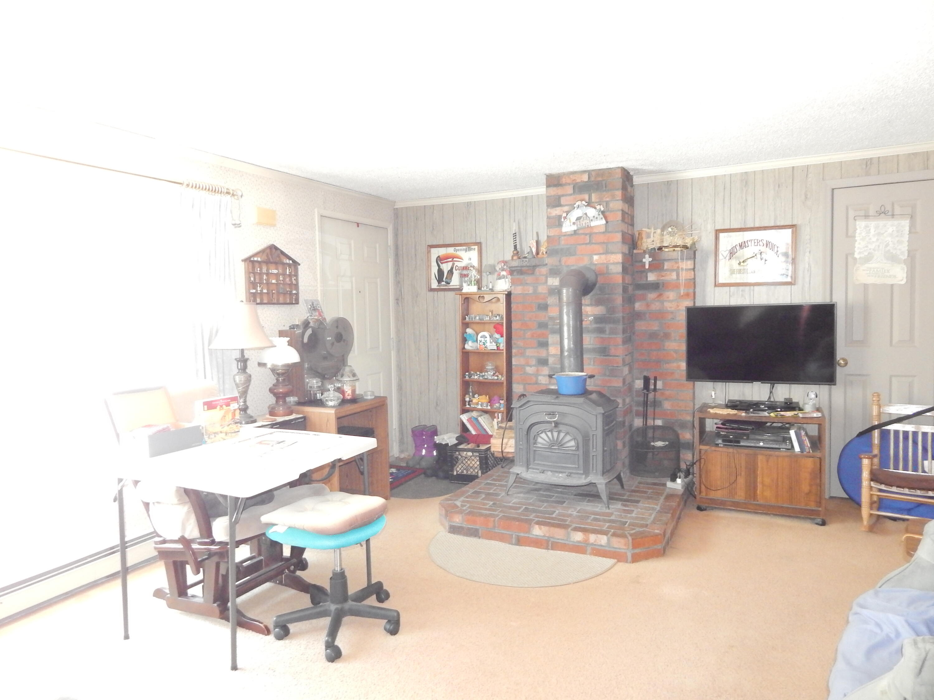 30 Farm View Lane Paris ME 04281