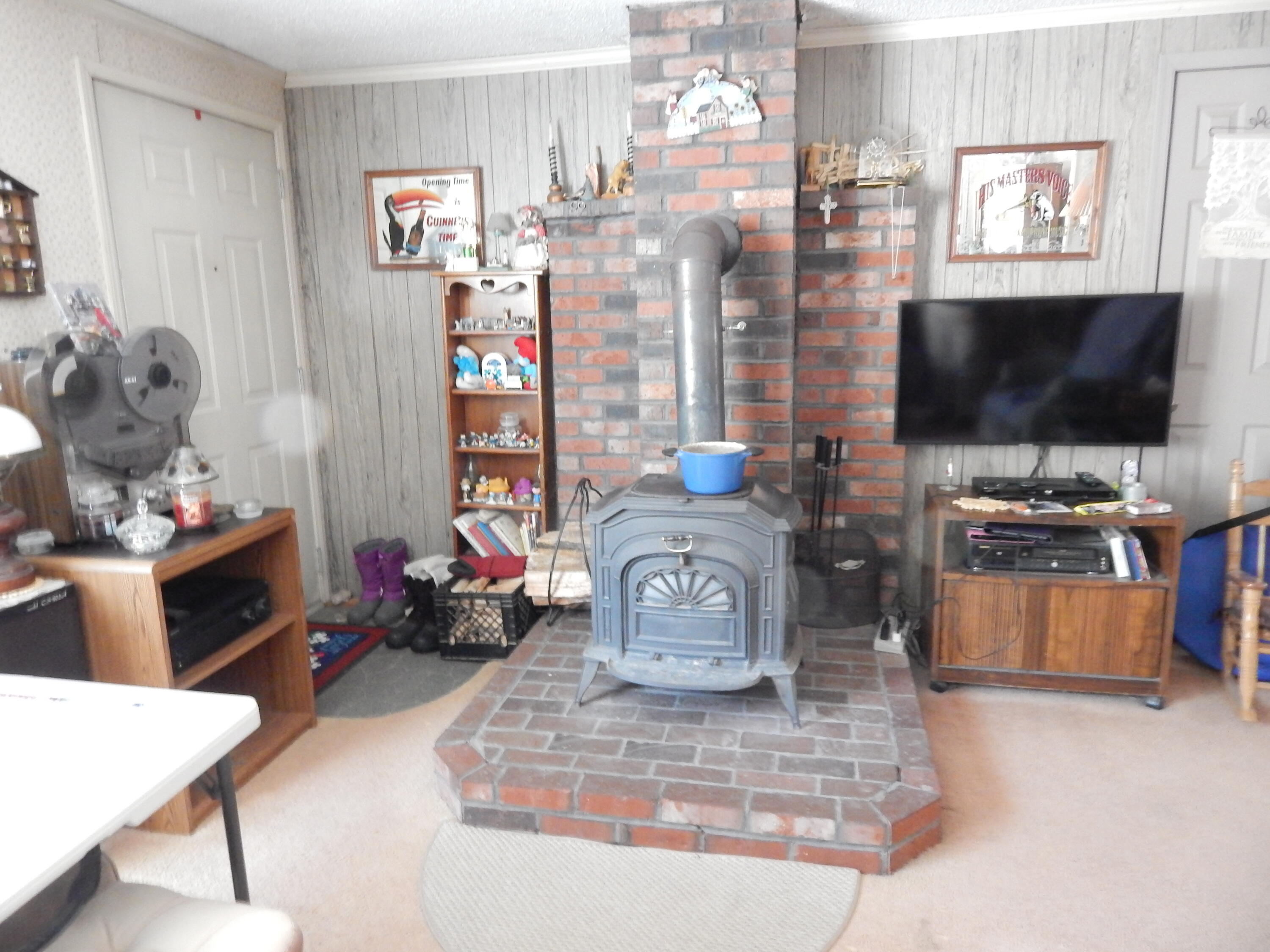 30 Farm View Lane Paris ME 04281