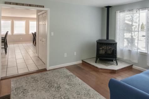 76 Pottle Road Oxford ME 04270