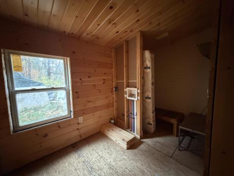 46 Yankee Way Auburn ME 04210