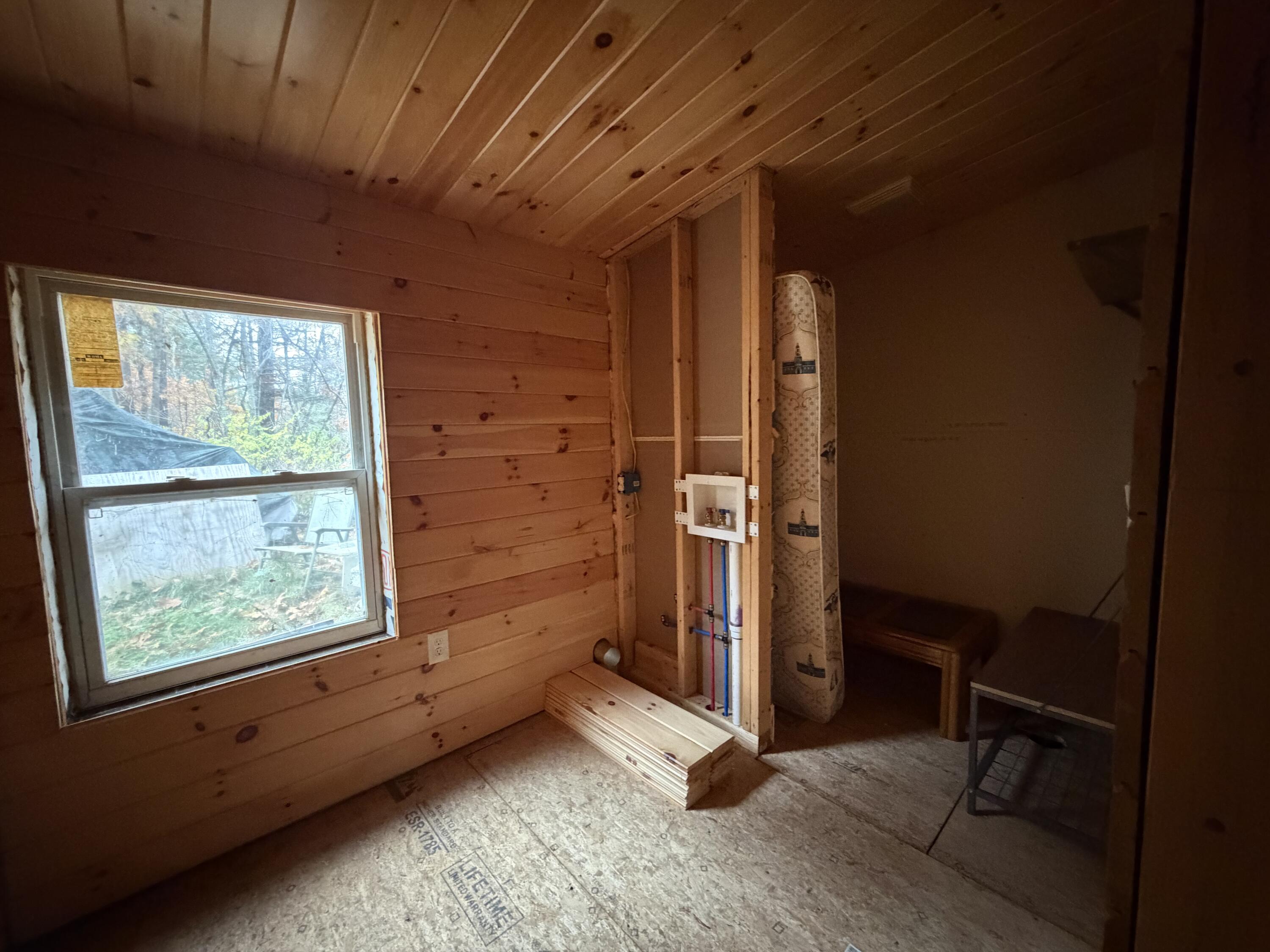 46 Yankee Way Auburn ME 04210