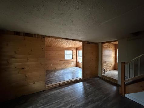 46 Yankee Way Auburn ME 04210