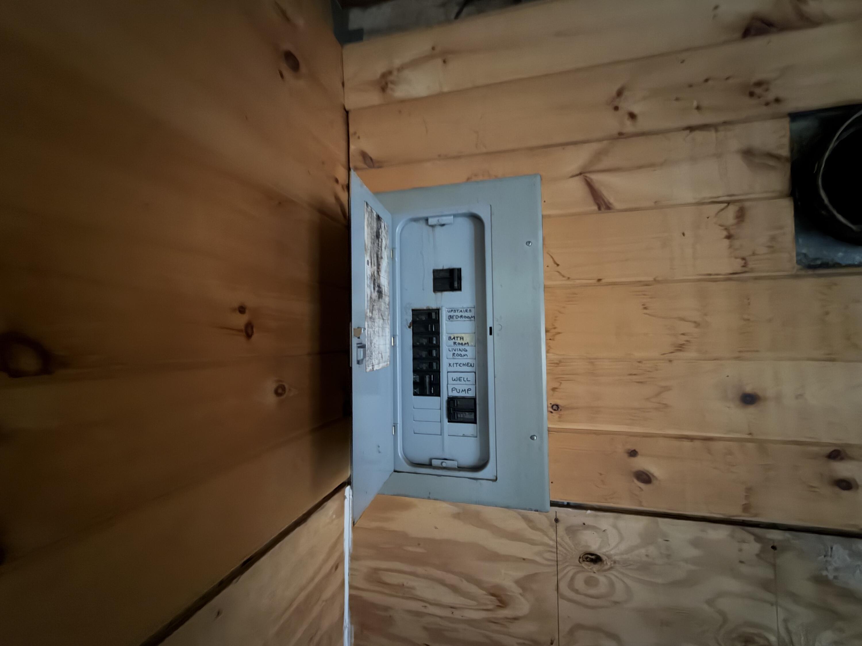 46 Yankee Way Auburn ME 04210