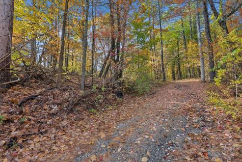 46 Yankee Way Auburn ME 04210