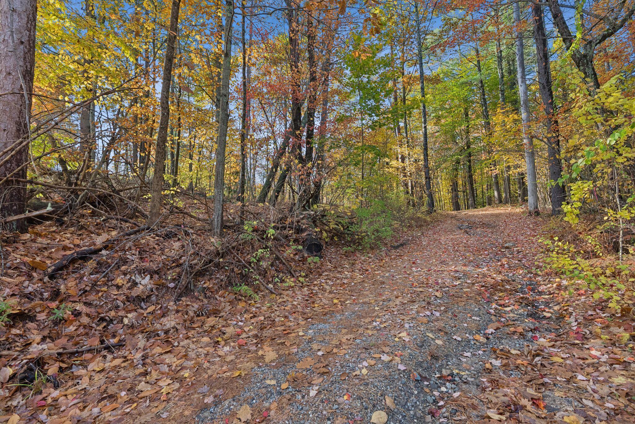 46 Yankee Way Auburn ME 04210