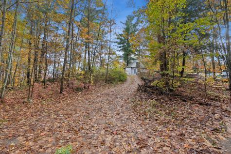 46 Yankee Way Auburn ME 04210