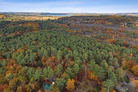 46 Yankee Way Auburn ME 04210