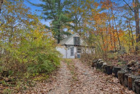 46 Yankee Way Auburn ME 04210