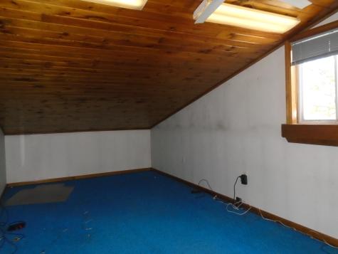 27 Mary Lane Oakland ME 04963