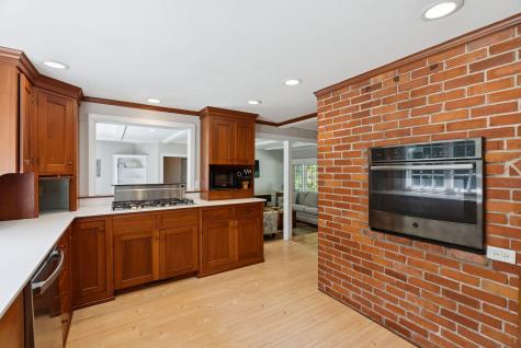 53 Beach Avenue Kennebunk ME 04043