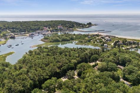 53 Beach Avenue Kennebunk ME 04043