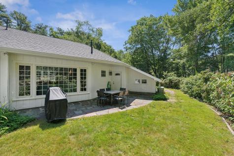 53 Beach Avenue Kennebunk ME 04043