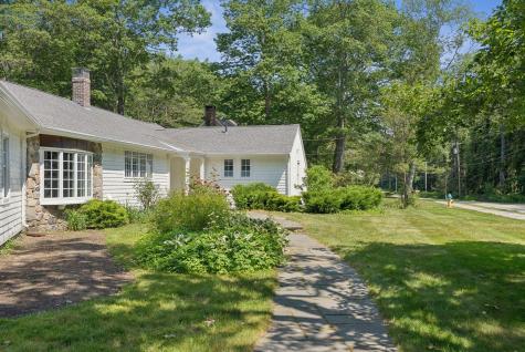 53 Beach Avenue Kennebunk ME 04043