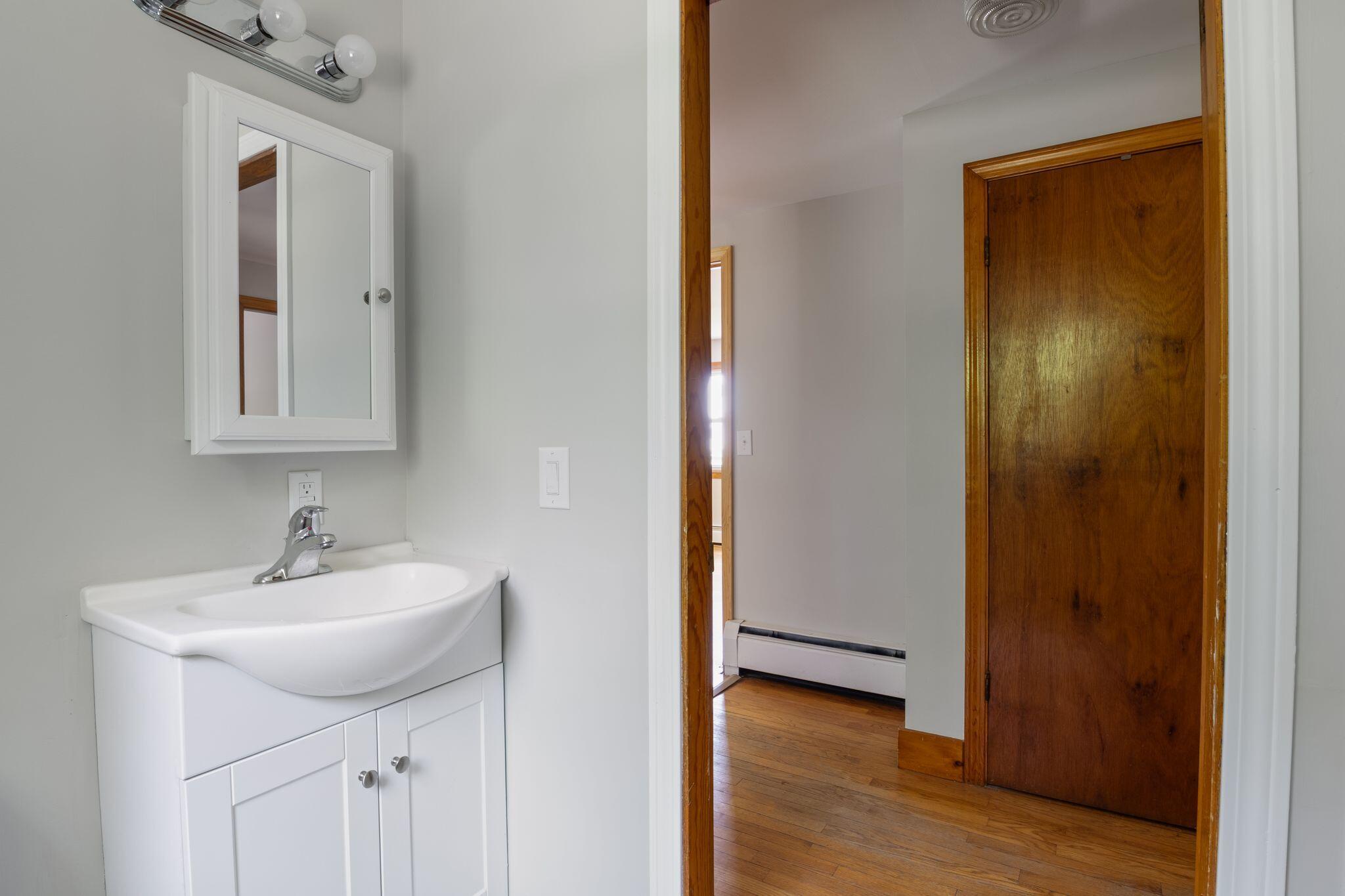 37 Pilgrim Road Standish ME 04084
