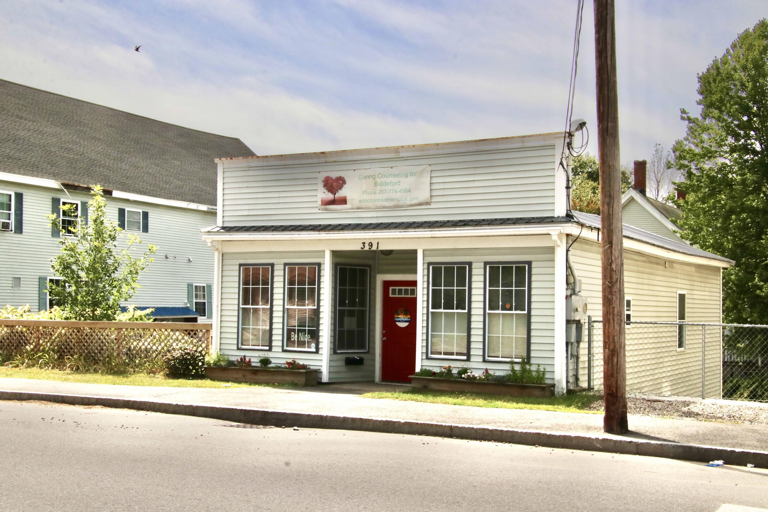 391 Main Street Biddeford ME 04005