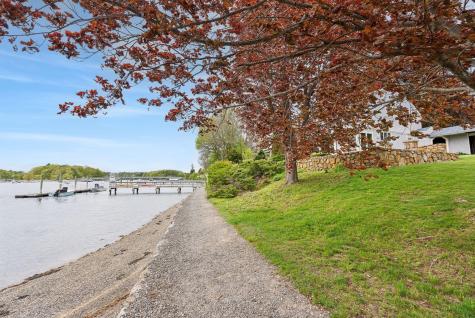 23 Harmon Park Road York ME 03909