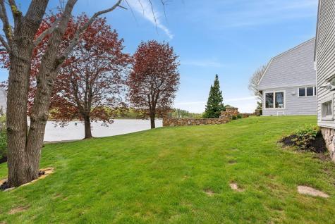 23 Harmon Park Road York ME 03909