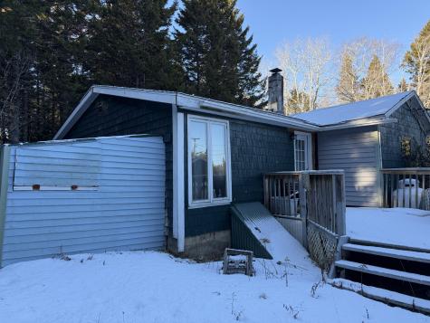 17 East Side Deer Isle ME 04627