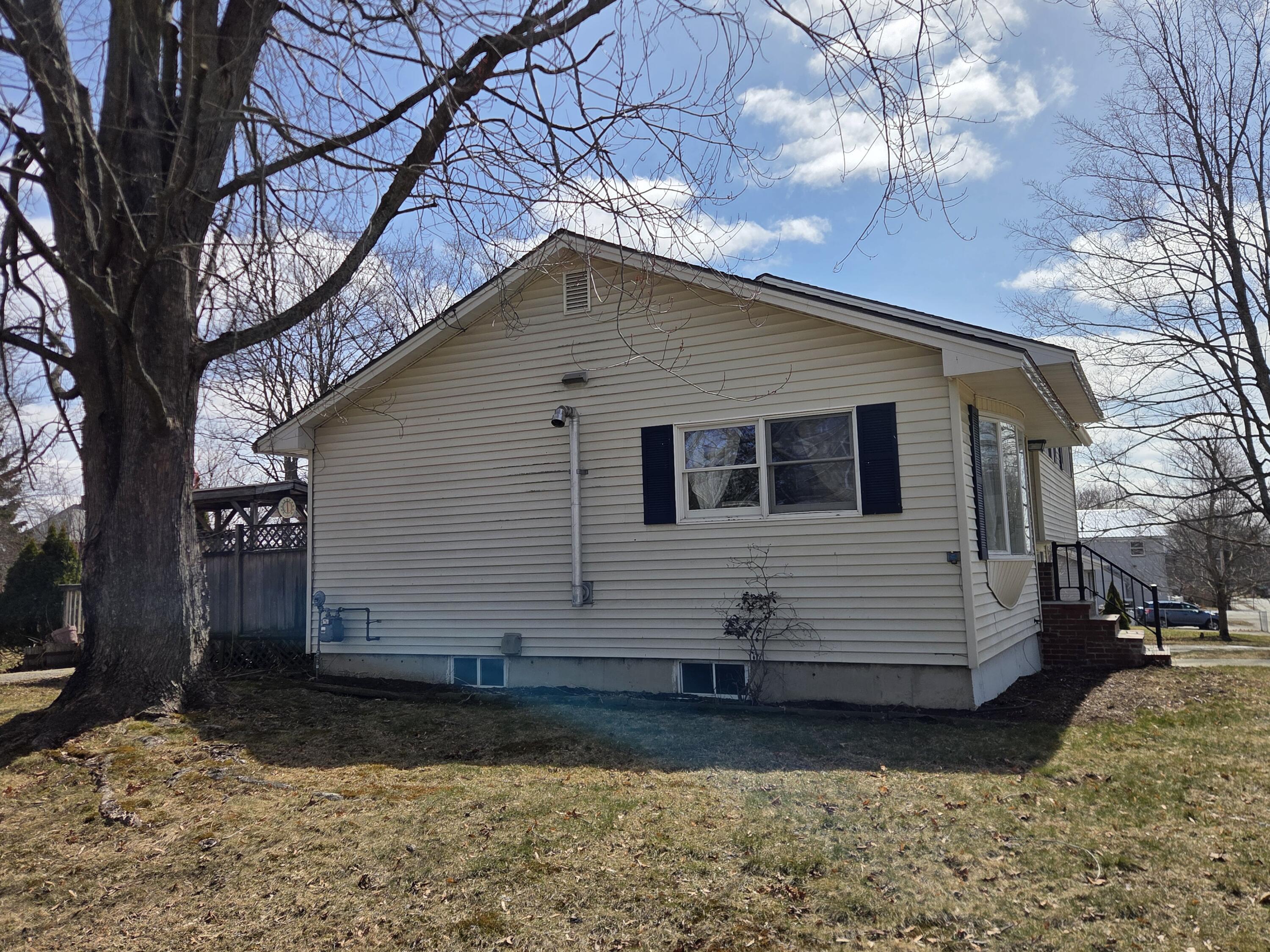 277 Pearl Street Bangor ME 04401