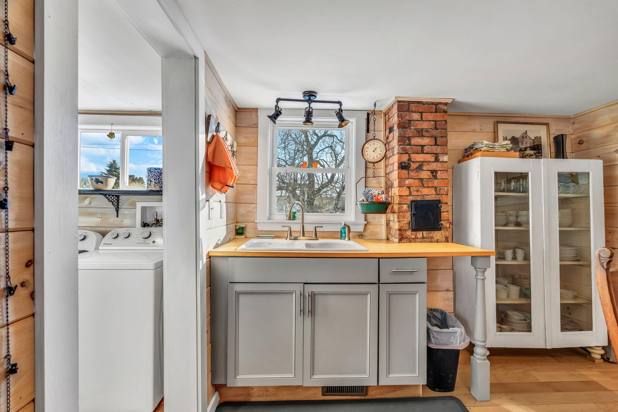 672 Spruce Head Road South Thomaston ME 04858