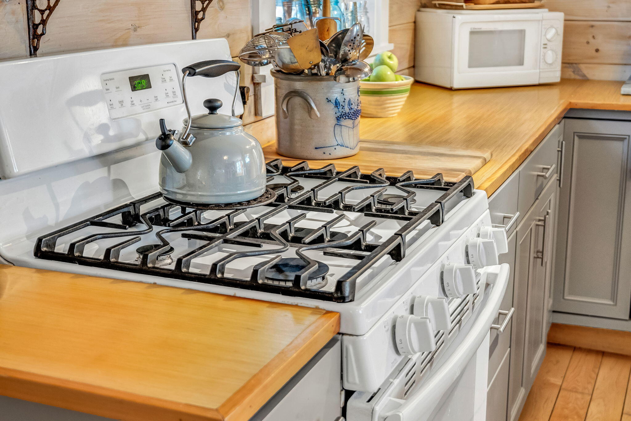 672 Spruce Head Road South Thomaston ME 04858