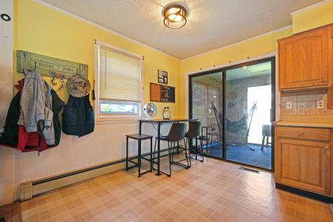 19 Hilltop Avenue Lewiston ME 04240