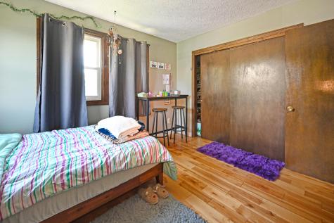 19 Hilltop Avenue Lewiston ME 04240