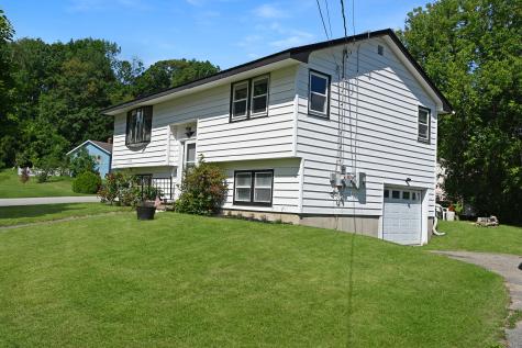 19 Hilltop Avenue Lewiston ME 04240