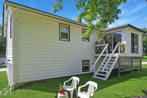 19 Hilltop Avenue Lewiston ME 04240